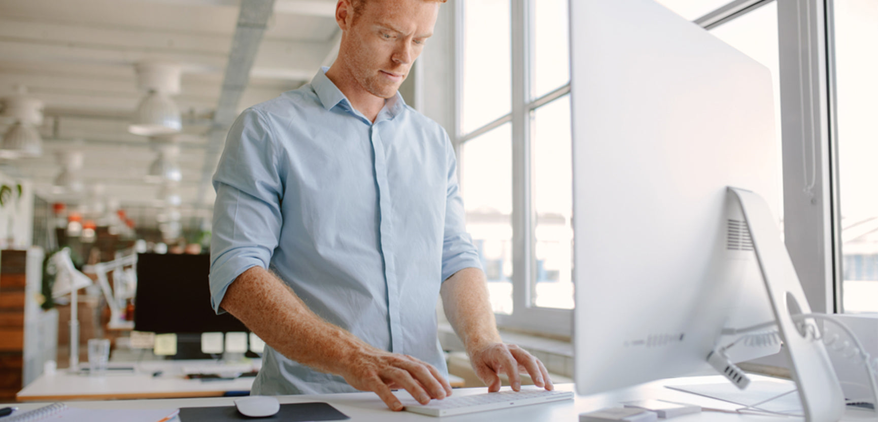 5 Ways to be Comfortable with your Standing Desk Monitor